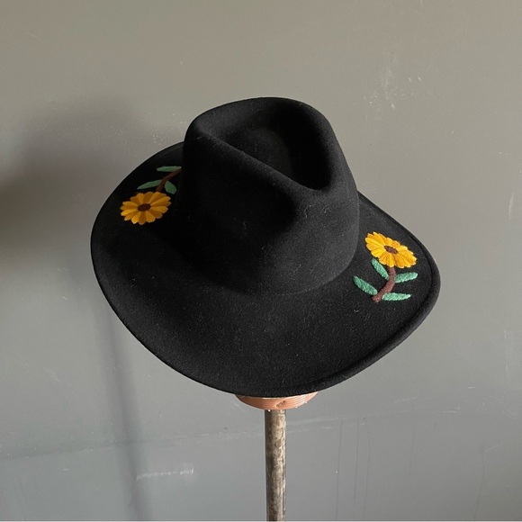 Brixton Black Wool Fedora w/ Embroidered Floral Brim Bohemian Granola 90s